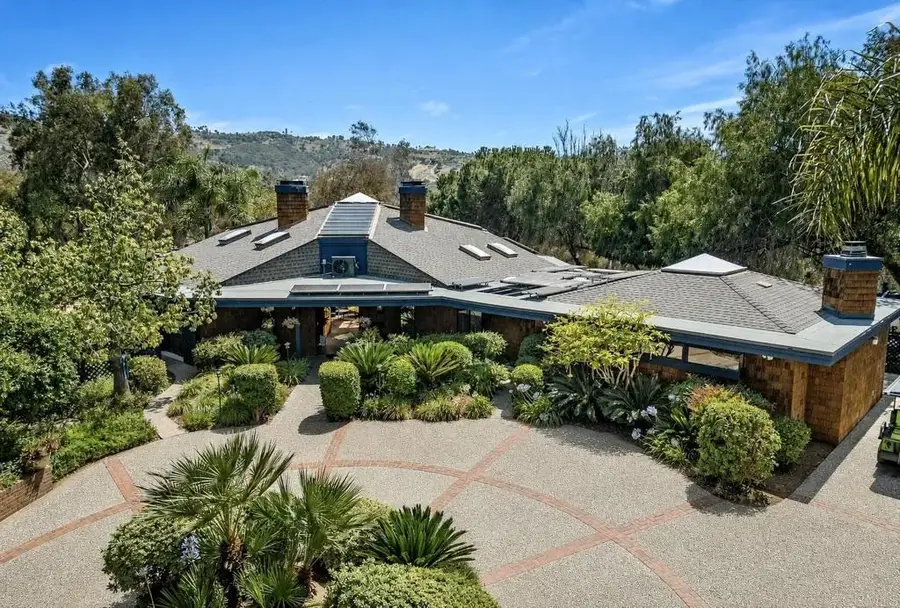 7063 Via Mariposa Norte, Bonsall, CA 92003 - #3