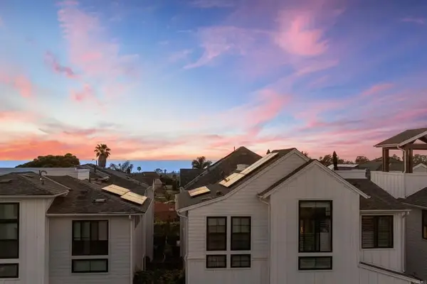 1602 San Remo Place #201, Encinitas, CA 92024