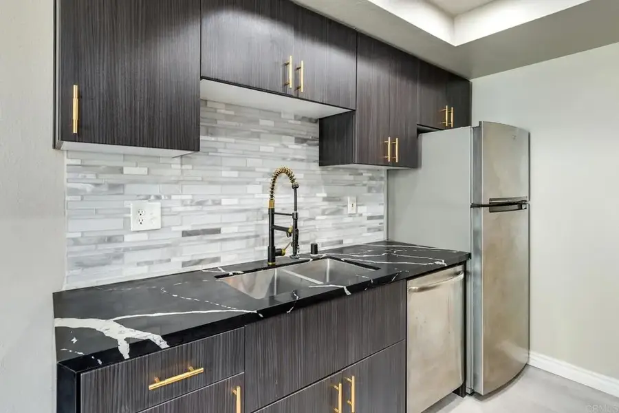 2828 Famosa Boulevard #104, San Diego, CA 92107 - #2