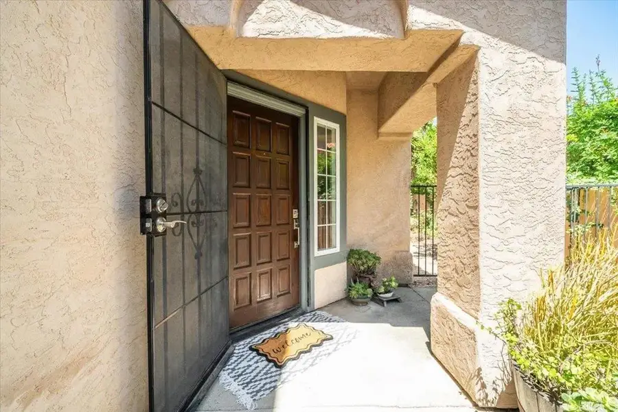 1568 Mallorca Drive, Vista, CA 92081 - #2