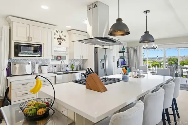 5016 Old Cliffs, San Diego, CA 92120