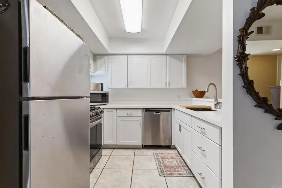 4055 Falcon St #202, San Diego, CA 92103 - #3