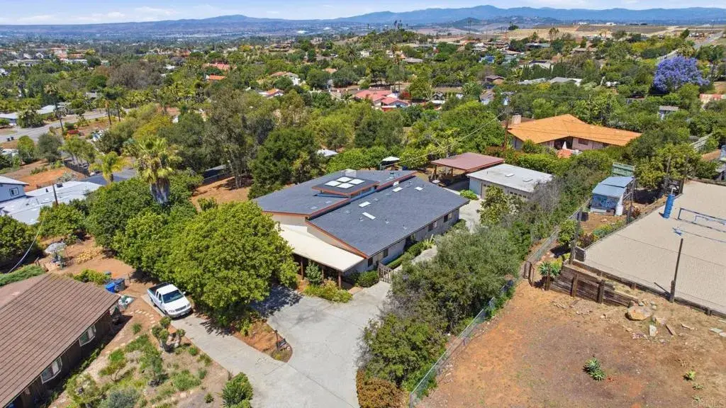 2106 Vista Grande Drive, Vista, CA 92084 - #1