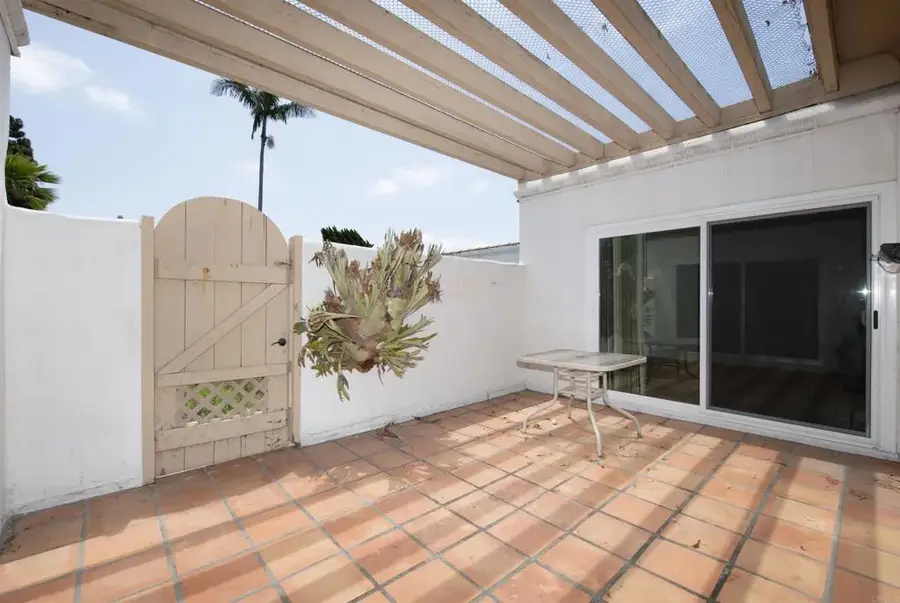 3621 Vista Campana South #11, Oceanside, CA 92057 - #3