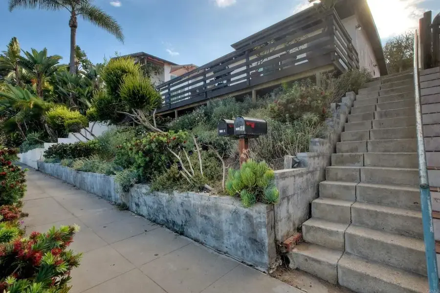 1034 3rd Street, Encinitas, CA 92024 - #2