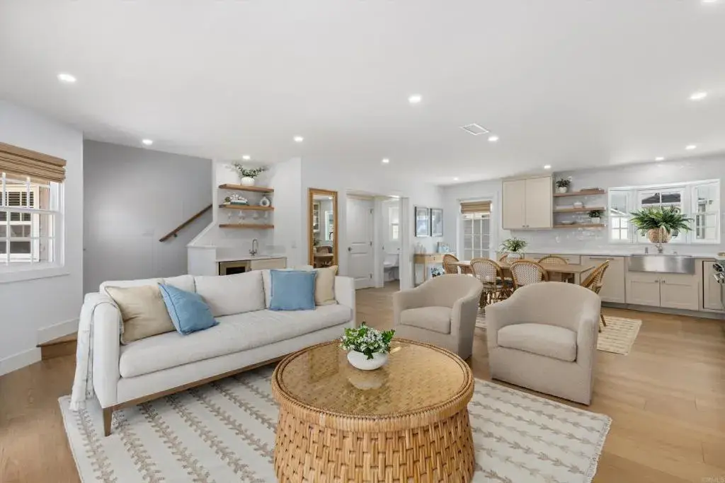 185 Juniper Avenue, Carlsbad, CA 92008 - #1