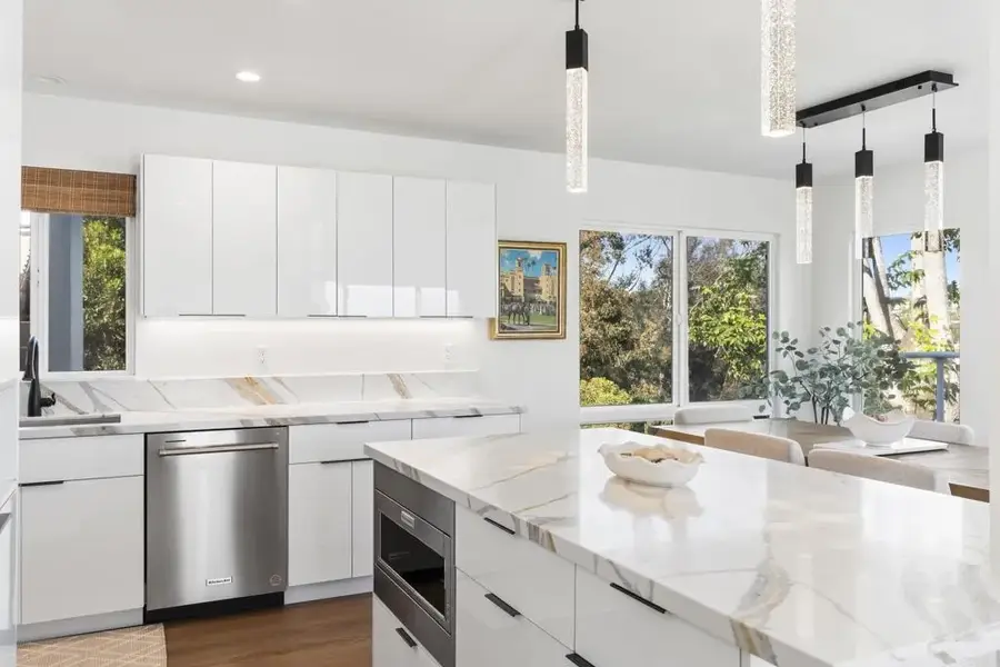 371 Longden Ln, Solana Beach, CA 92075 - #2