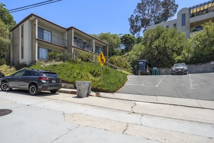 1605 Glenwood Drive, San Diego, CA 92103 - #3