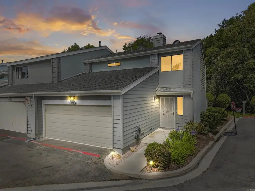 285 Durian Street, Vista, CA 92083 - #1