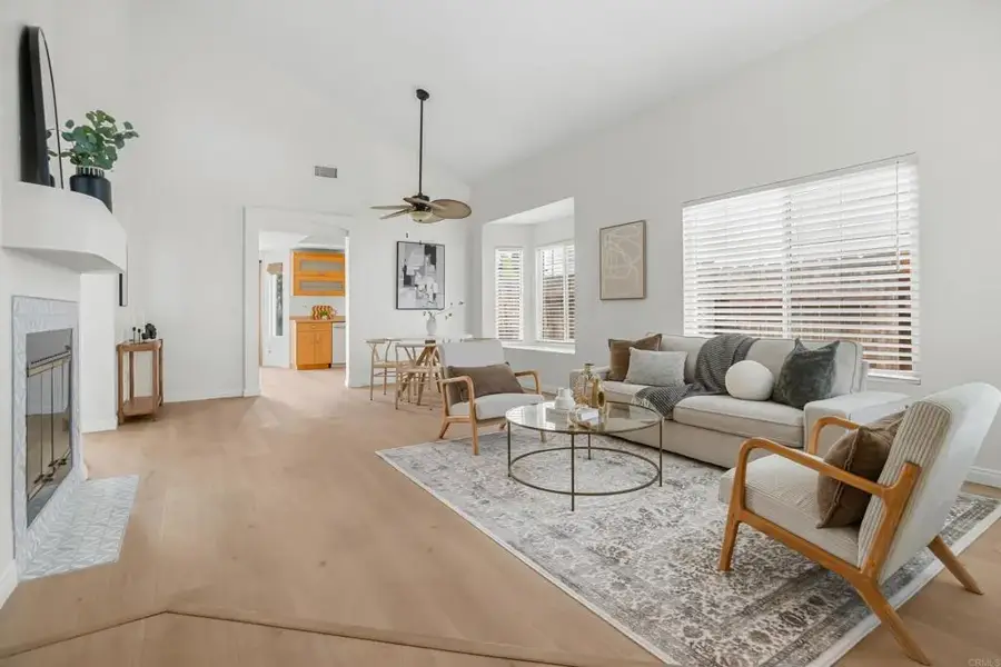 1813 Avenida Segovia, Oceanside, CA 92056 - #3