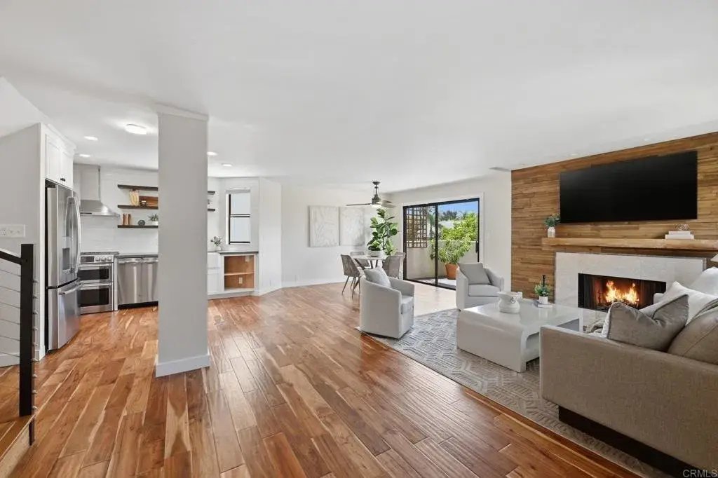 8463 Via Mallorca #13, La Jolla, CA 92037 - #1