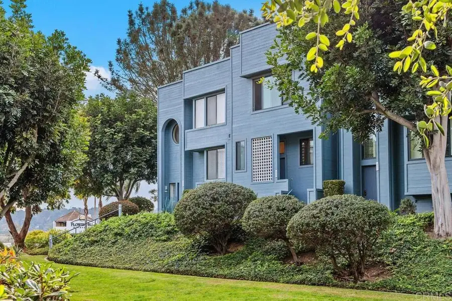 853 America Way, Del Mar, CA 92014 - #3