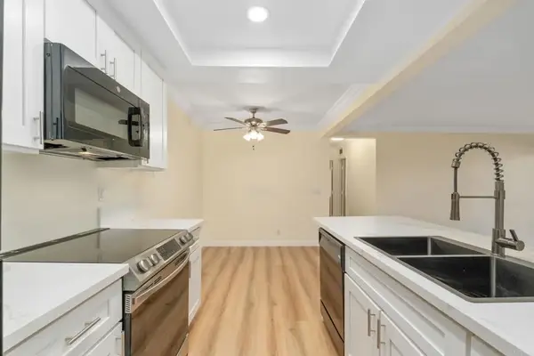 3535 Banbury Dr #65, Riverside, CA 92505