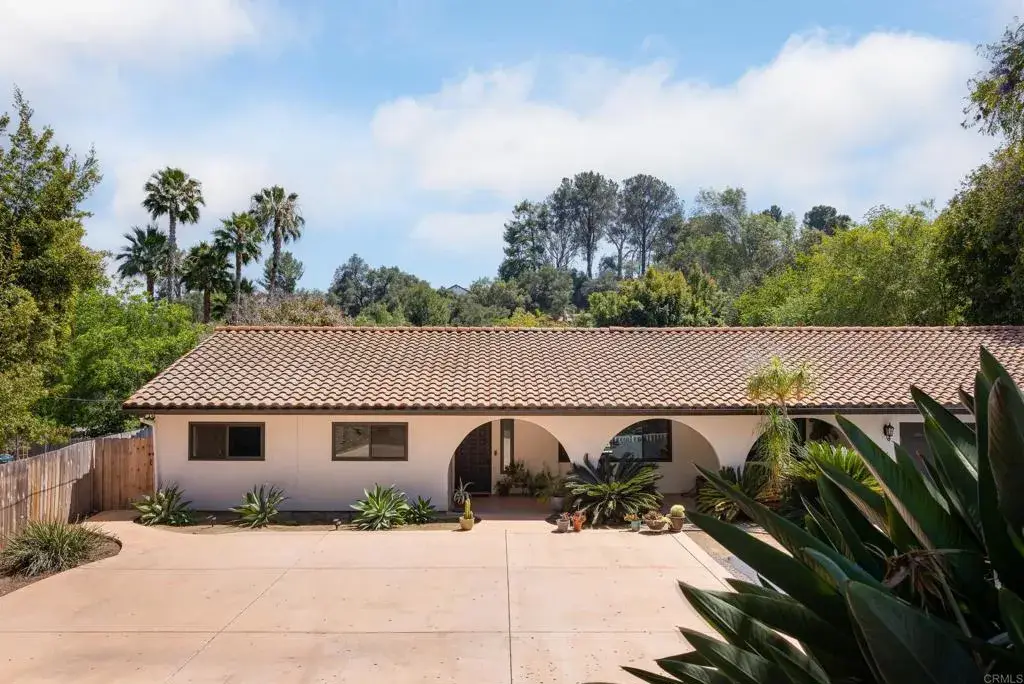 1889 Rockhoff Rd., Escondido, CA 92026 - #1
