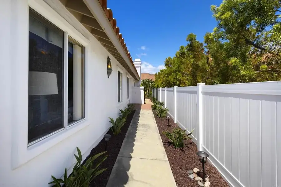 4044 Aeolia Way, Oceanside, CA 92056 - #3