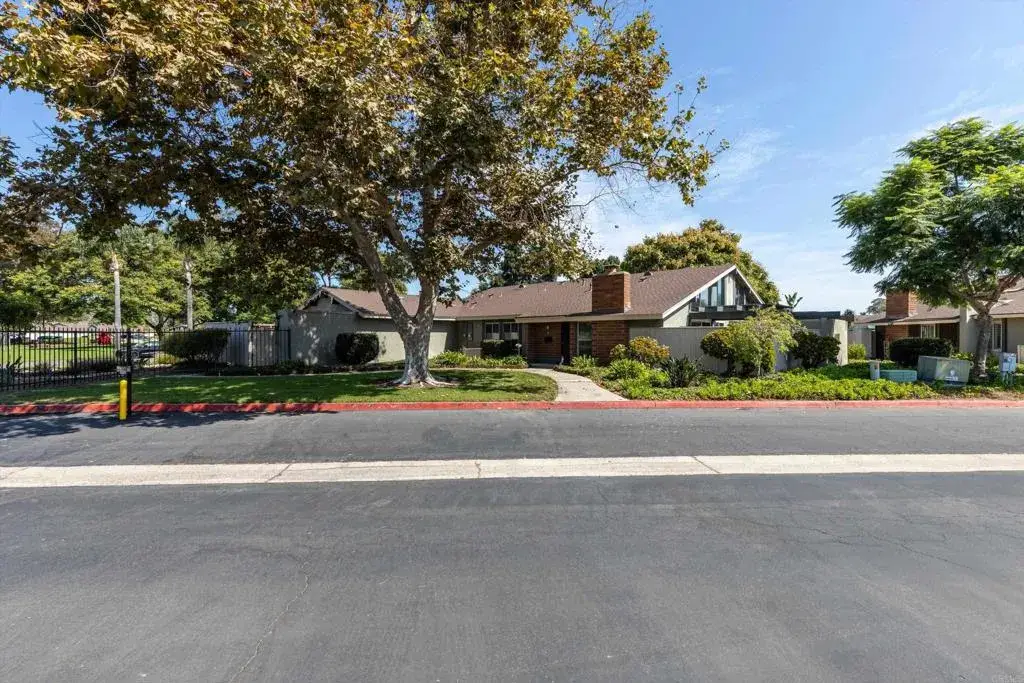 307 Fireside St, Oceanside, CA 92058 - #1