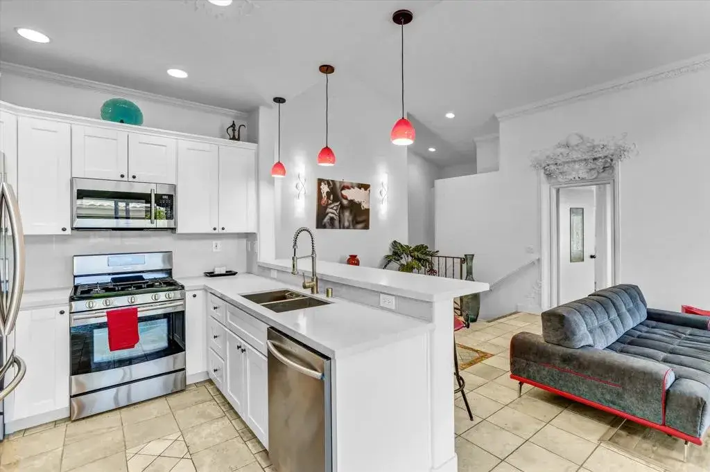 5536 Renaissance Avenue #1, San Diego, CA 92122 - #1