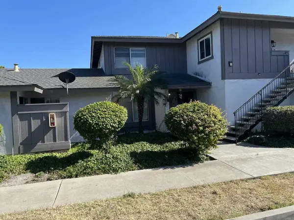 3425 Seabreeze Walk, Oceanside, CA 92056