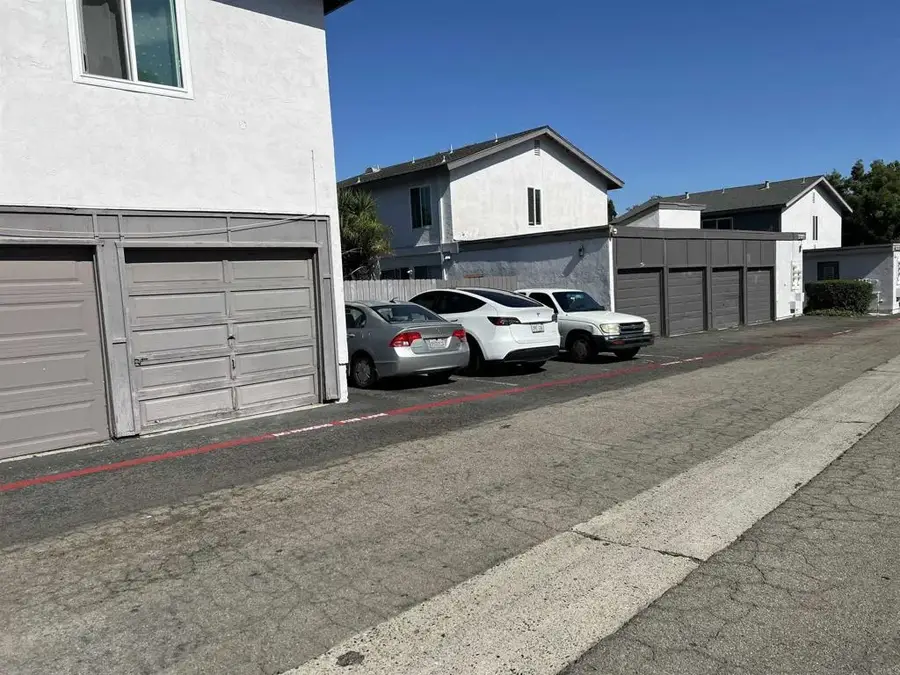 3425 Seabreeze Walk, Oceanside, CA 92056 - #3