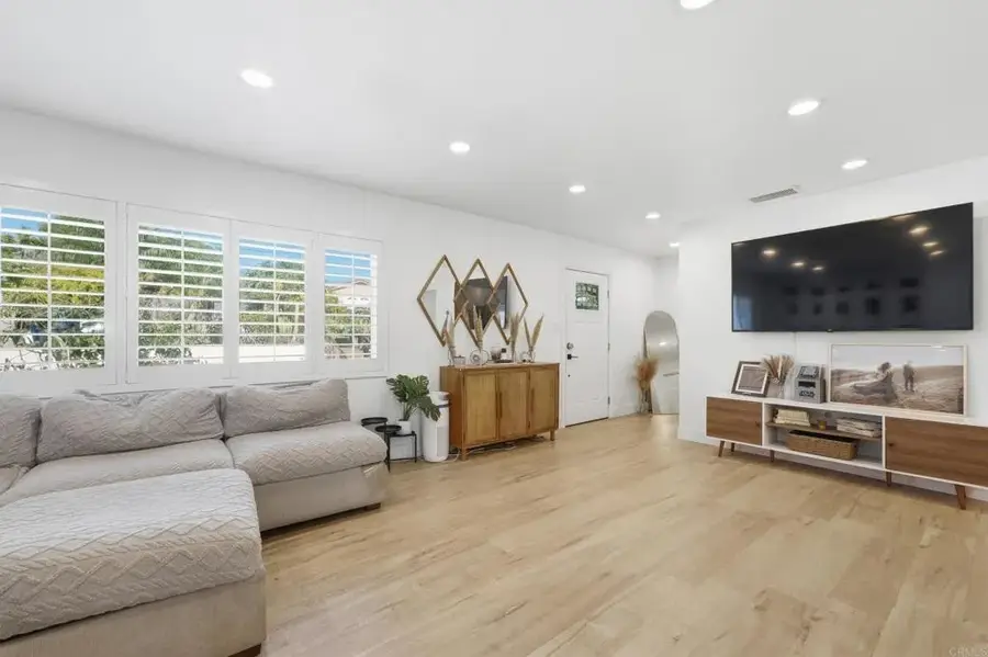424 La Presa Avenue, Spring Valley, CA 91977 - #3