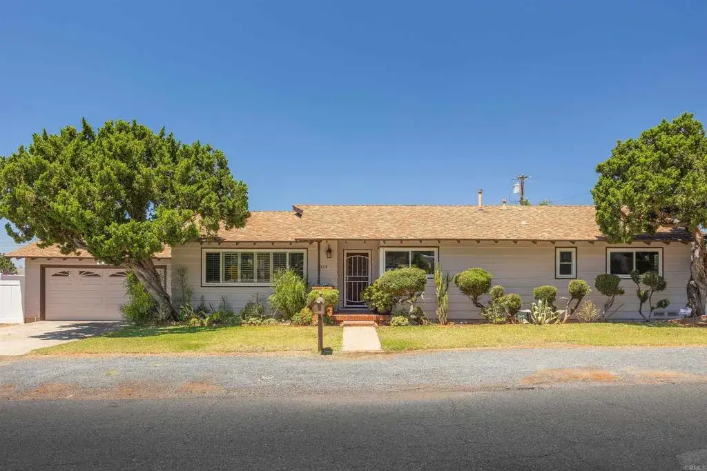 1328 Arlington Pl, El Cajon, CA 92021 - #1