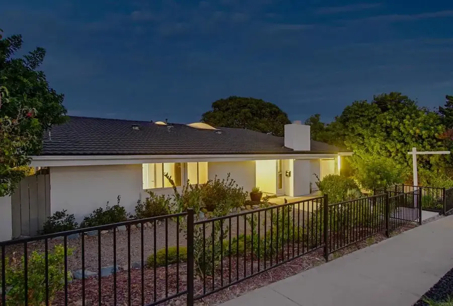 5605 Soledad Mountain Rd, La Jolla, CA 92037 - #2