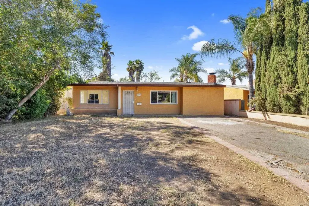 610 W 11th Avenue, Escondido, CA 92025 - #1