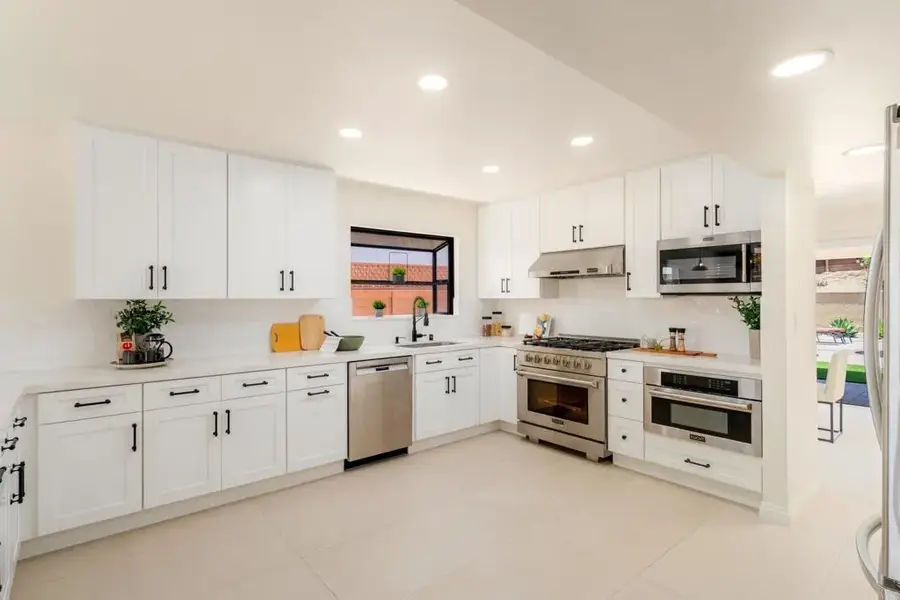 5736 Soledad Mountain Road, La Jolla, CA 92037 - #3