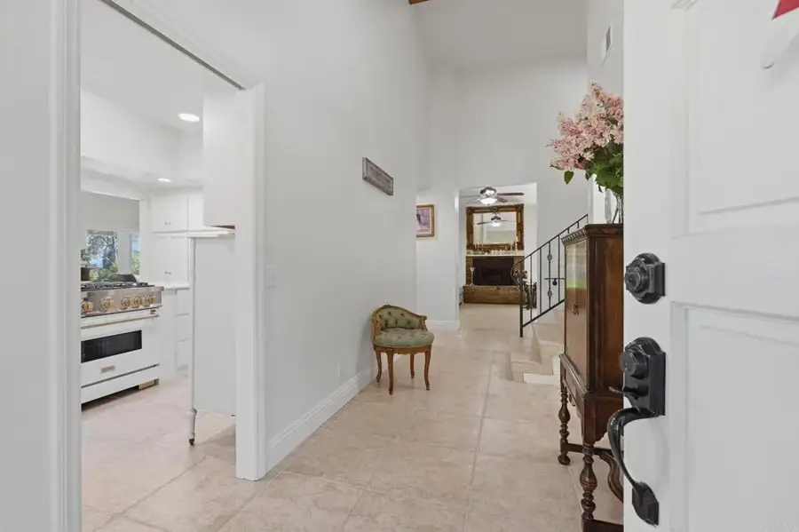 3830 Lake Garden Drive, Fallbrook, CA 92028 - #3