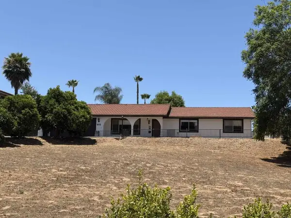 915 Moody Drive, Escondido, CA 92027