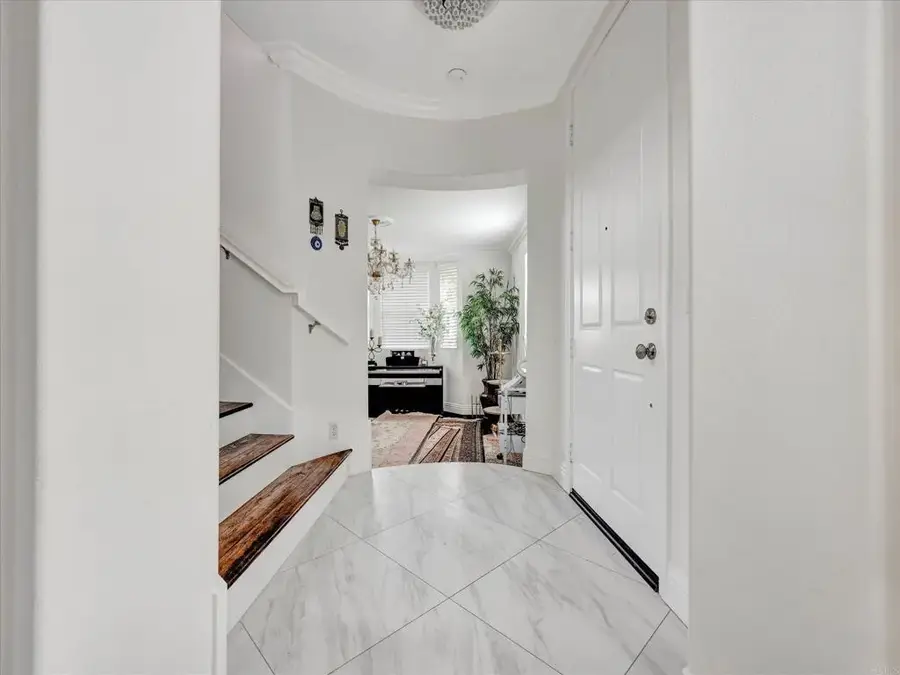 10479 White Rose Lane, San Diego, CA 92127 - #3