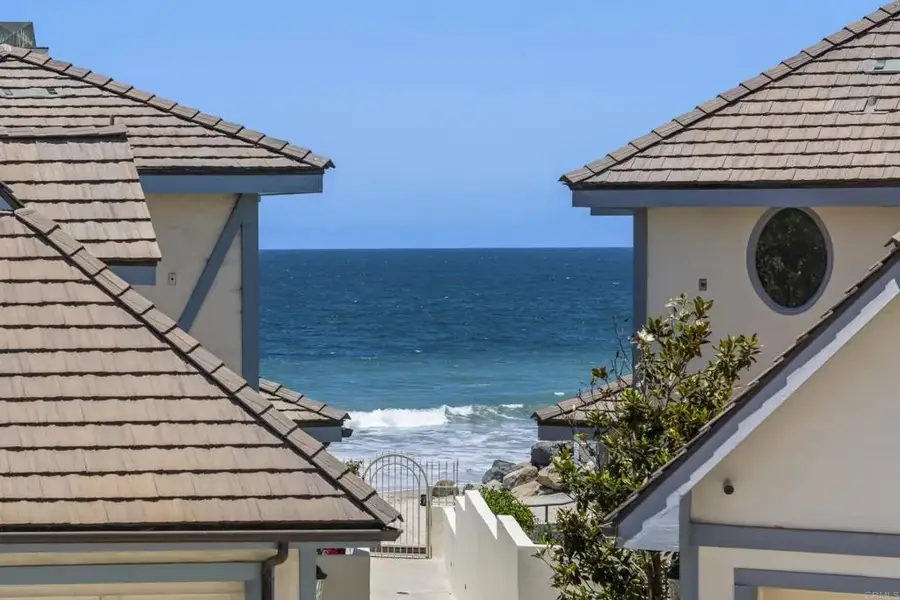 2340 Rue Des Chateaux, Carlsbad, CA 92008 - #2