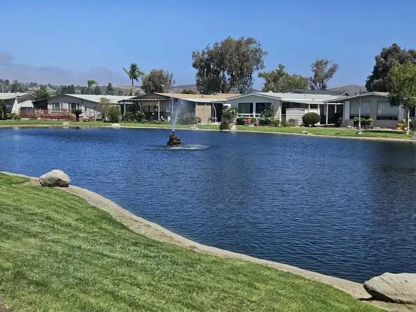 276 N El Camino Real #104, Oceanside, CA 92058