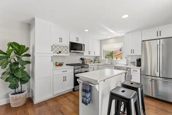 6639 Corte Maria, Carlsbad, CA 92009