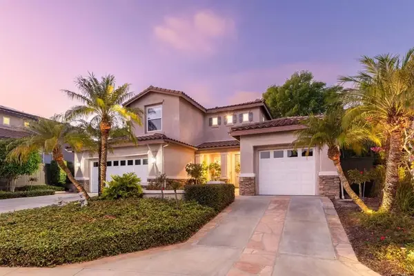 3048 Via Romaza, Carlsbad, CA 92009