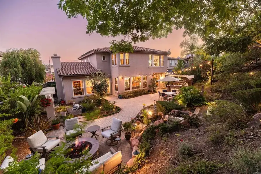 3048 Via Romaza, Carlsbad, CA 92009 - #2