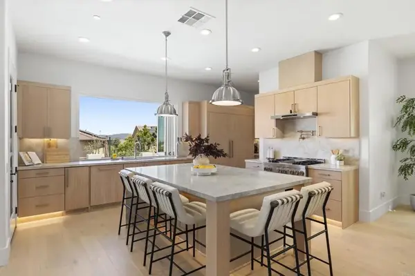 15862 Pomerol Lane, San Diego, CA 92127