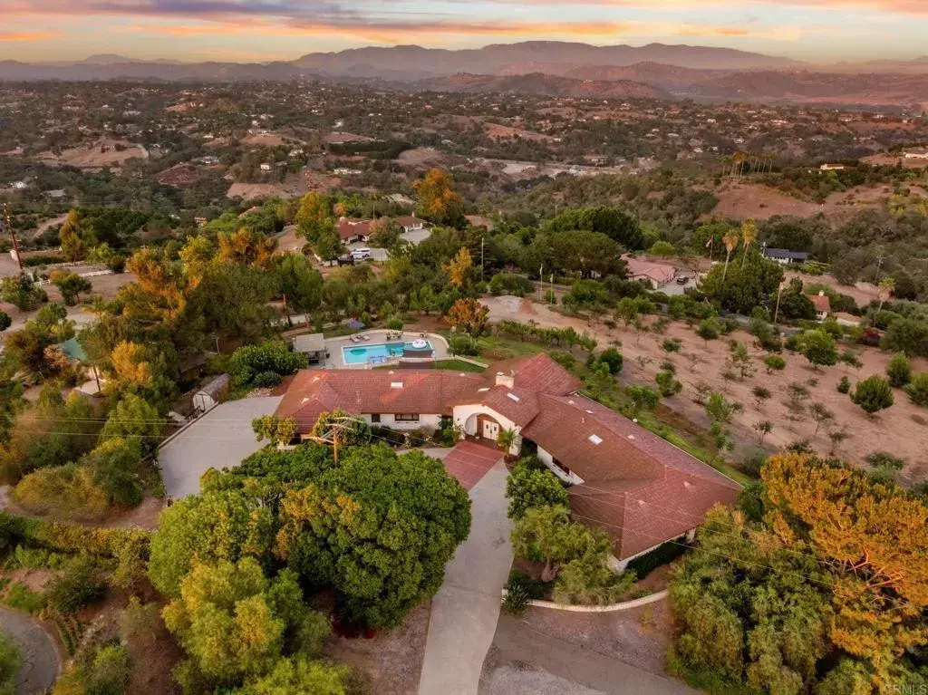 4280 Los Vecinos, Fallbrook, CA 92028 - #1