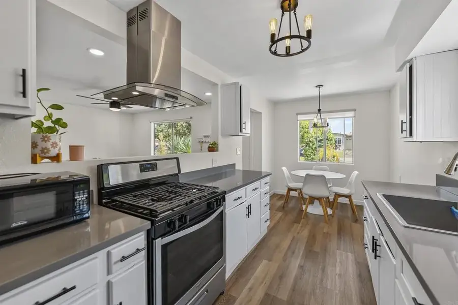 885 Via Felicidad, Vista, CA 92084 - #3