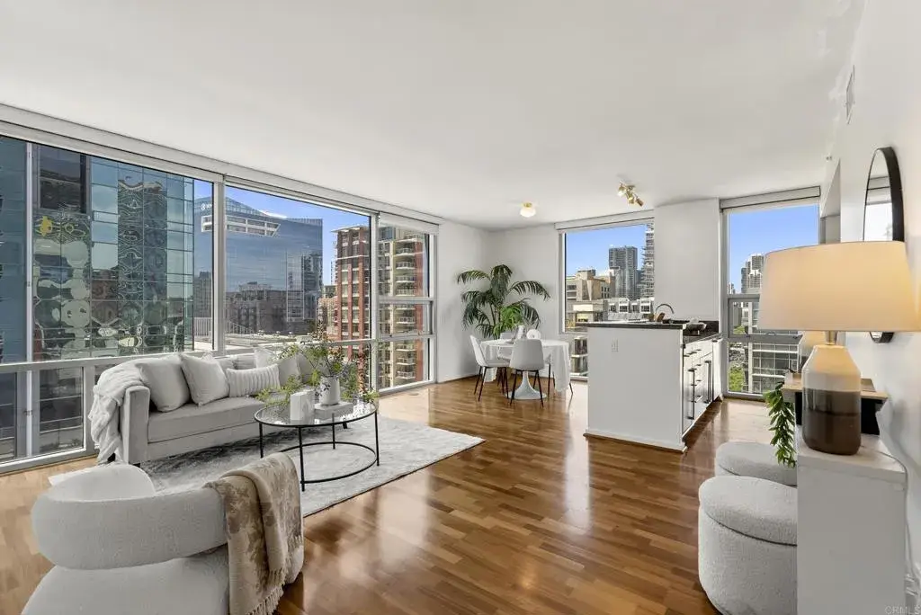 321 Tenth Avenue #902, San Diego, CA 92101 - #1