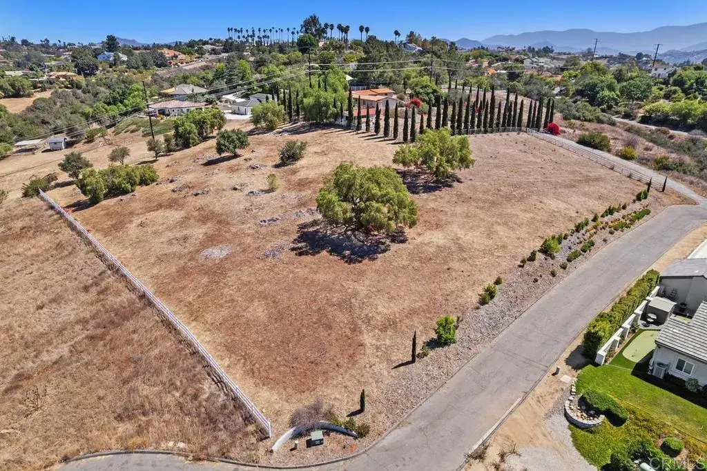 Linda Vista Terrace, Fallbrook, CA 92028 - #1
