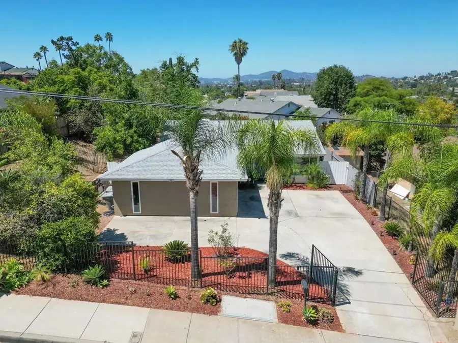 1161 N Rose St, Escondido, CA 92027 - #2