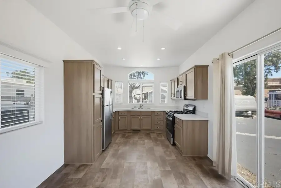 2750 W Acacia #N17, Hemet, CA 92545 - #3