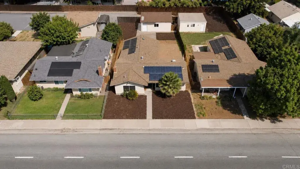 1682 E Washington Avenue, Escondido, CA 92027 - #1