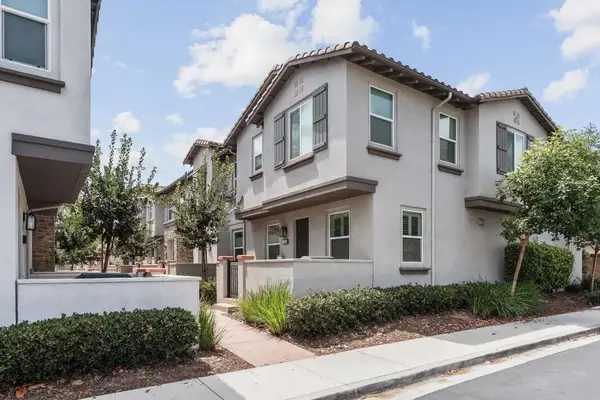 4136 Sitio Flor, Oceanside, CA 92057