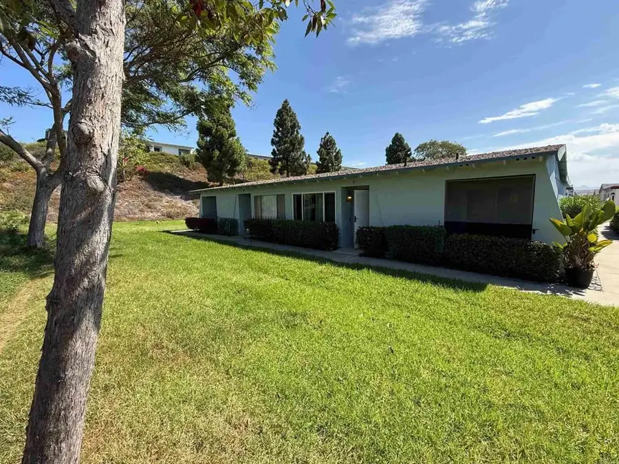 3839 Vista Campana S #8, Oceanside, CA 92057 - #2