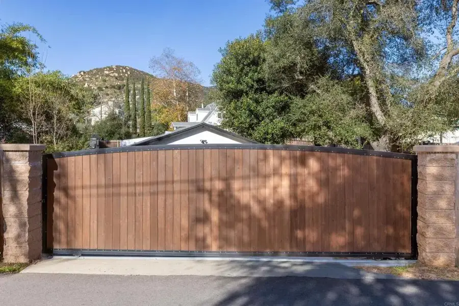 10292 Canyon Dr., Escondido, CA 92026 - #3