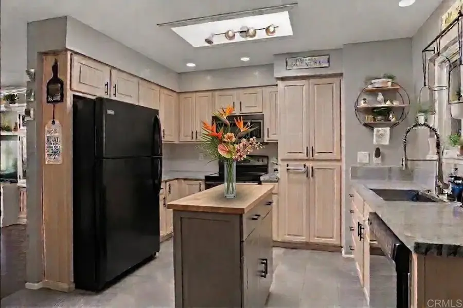 3548 Bartlett Avenue, Oceanside, CA 92057 - #2