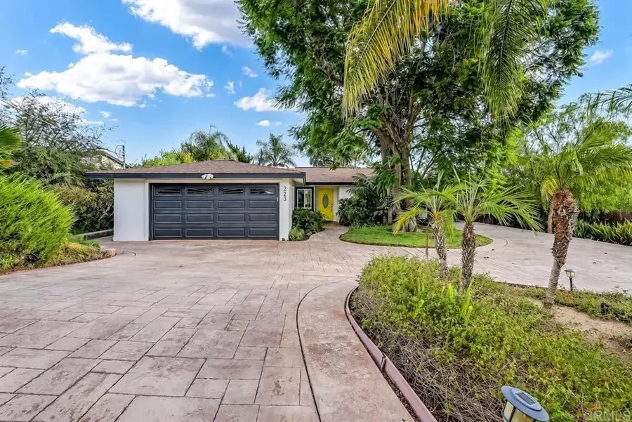 223 Shetland Way, Fallbrook, CA 92028 - #2