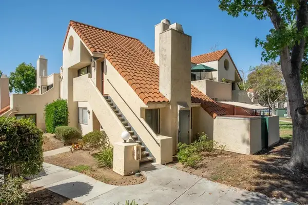321 N Melrose Drive #B, Vista, CA 92083